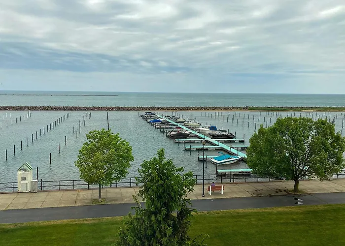 Clarion Hotel Conference Center On Lake Erie Dunkirk