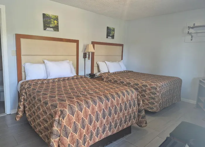 Maple Leaf Motel New Milford