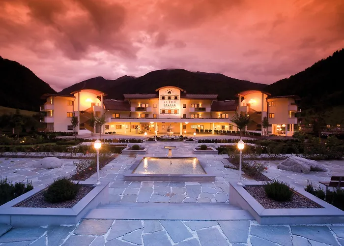 Alpenpalace Luxury Hideaway & Spa Retreat Lutago