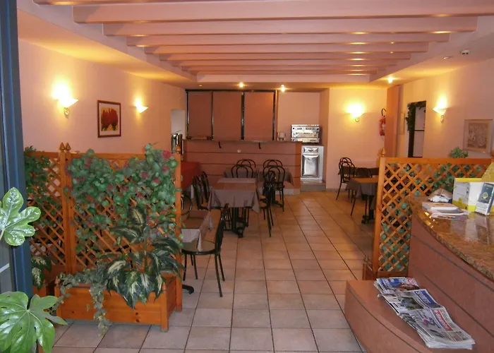 Logis Hôtel Saint Jacques