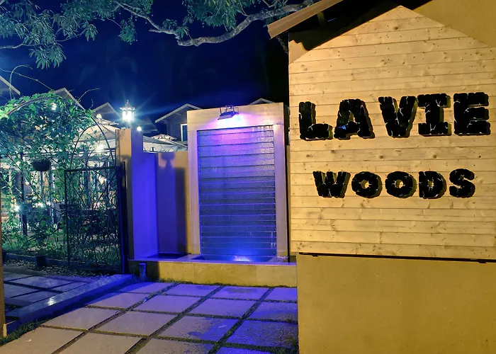 La Vie Woods