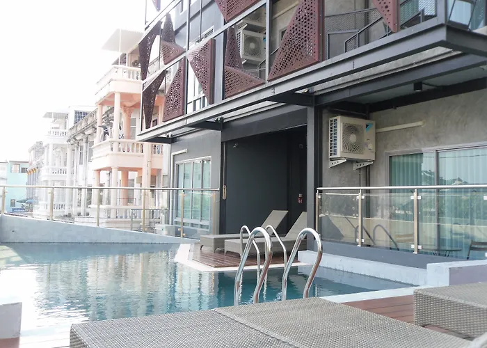 Hotel Sea Crest By Jomtien