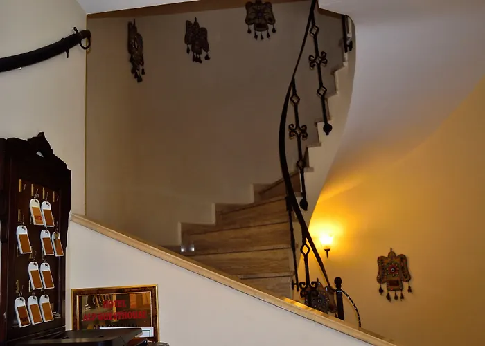 Hotel Alp Guesthouse