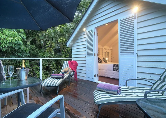 Port Douglas Cottage & Lodge