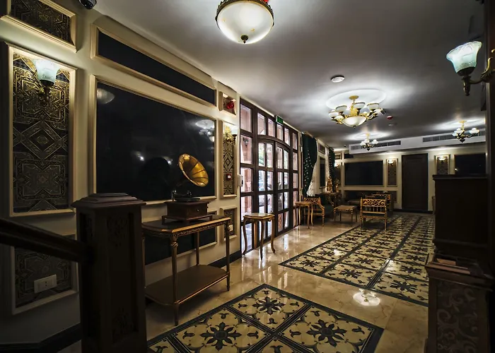 Khan Khediwe Hotel