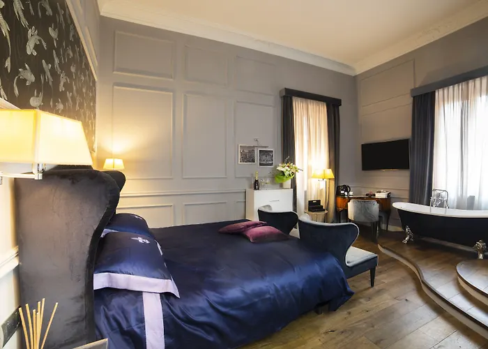 Relais San Lorenzo In Lucina