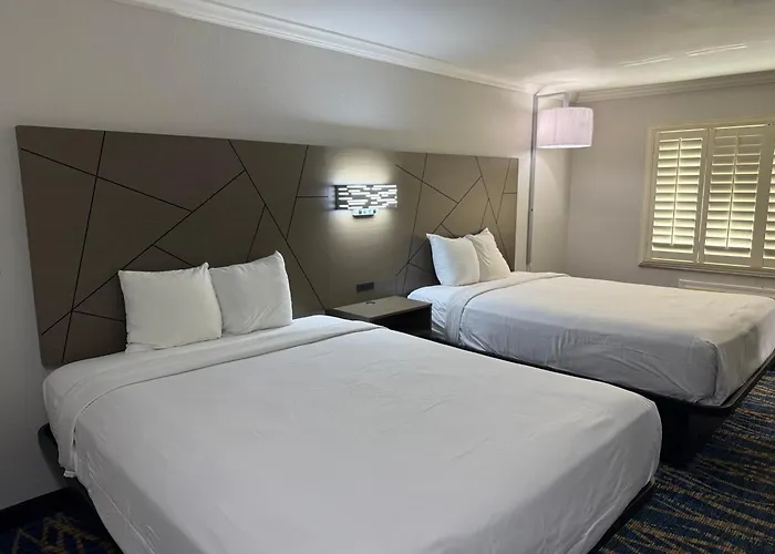 Travelodge By Wyndham Odessa