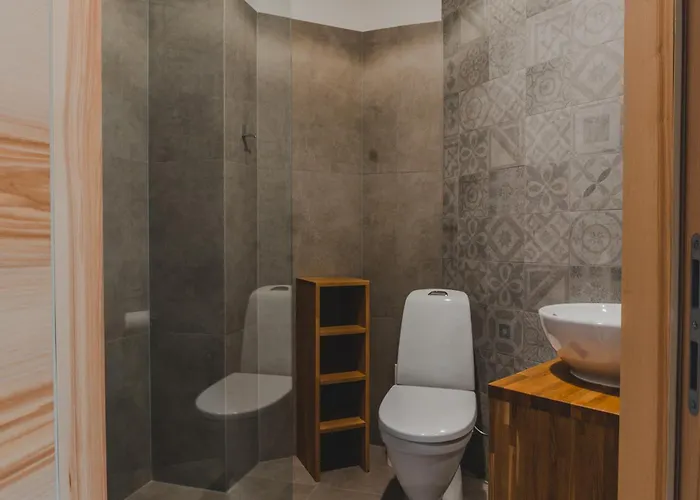Julias Guesthouse Ora / Auer