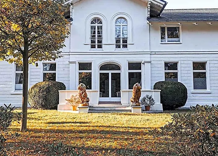 Hotel Weißes Schloß