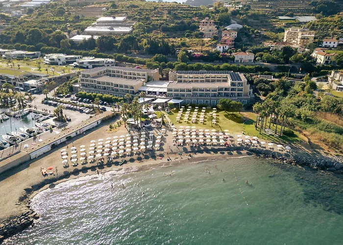 Aregai Marina Hotel & Residence Santo Stefano al Mare