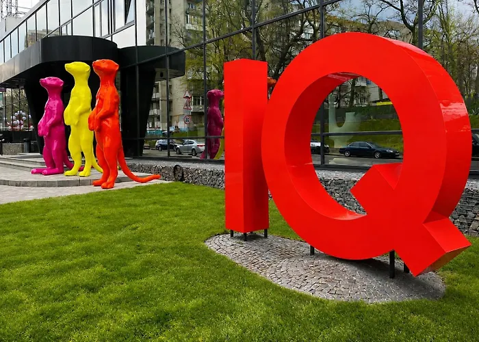 Iq Hotel