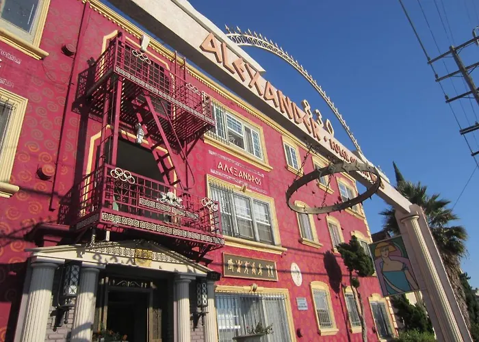 Hollywood Dream Suites