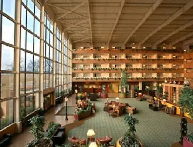 Plaza Hotel And Suites