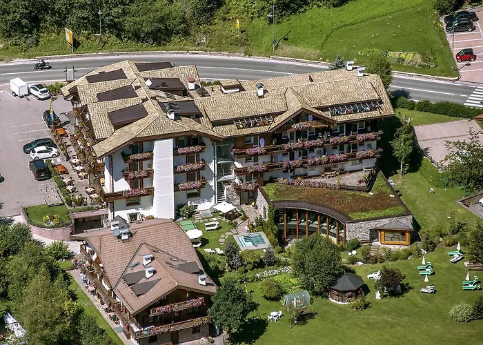 Hotel Gran Paradis Campitello di Fassa