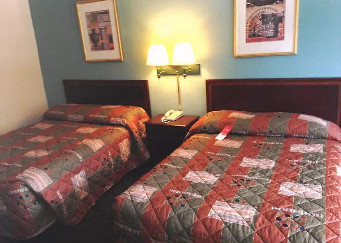 Rodeway Inn & Conference Center Columbia
