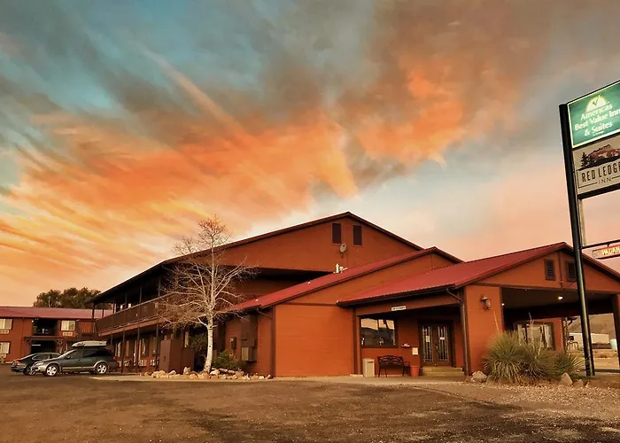 Red Ledges Motel Tropic