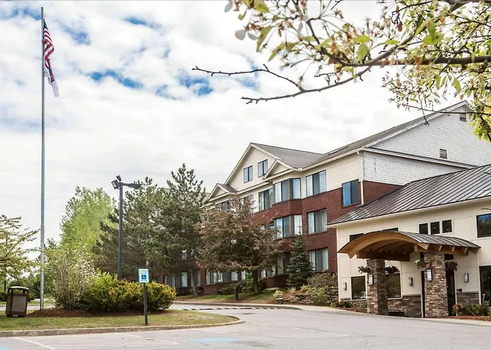 Comfort Suites South Burlington Near University