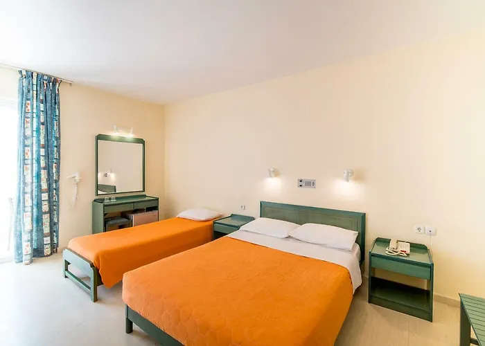 Evelyn Beach Hotel