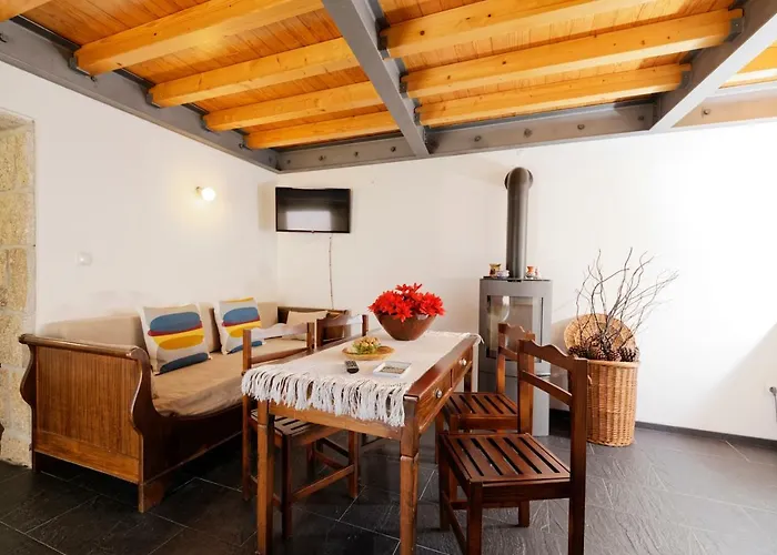 Antiga "Casa Do Porco" Acomodação com café da manhã Viseu