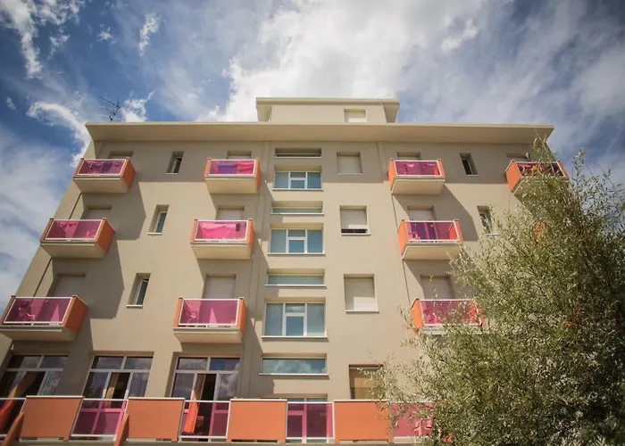 Hotel Cliff