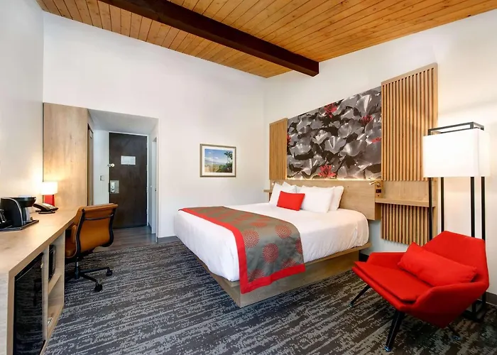 Hotel Ramada By Wyndham Santa Barbara Goleta