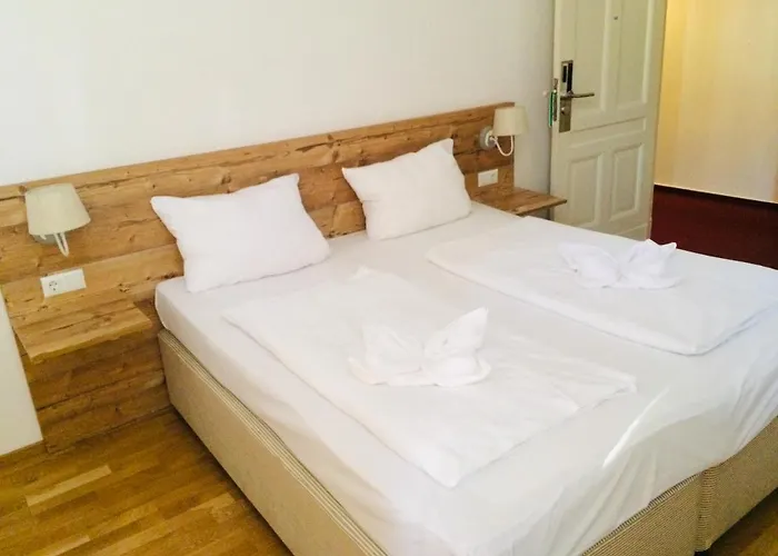 Hotel Comet Am Kurfuerstendamm Berlino